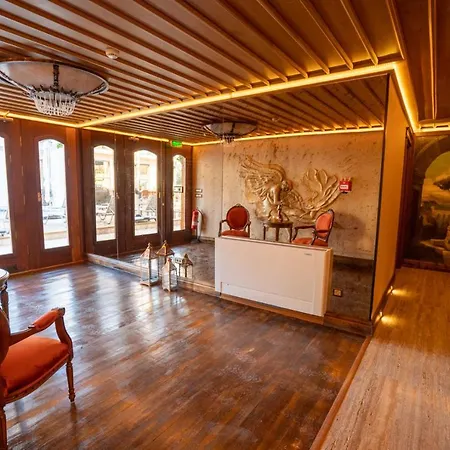 Hotel Cunda Baradiel