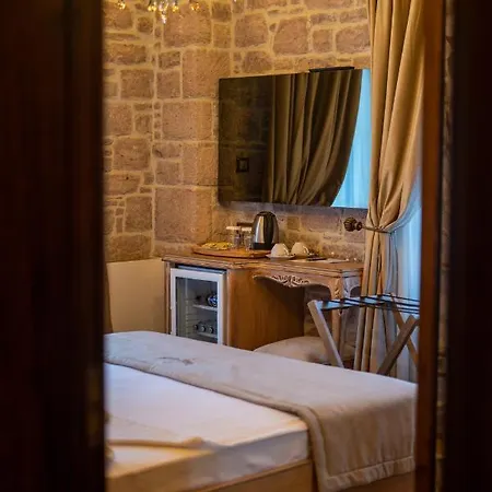Hotel Cunda Baradiel *